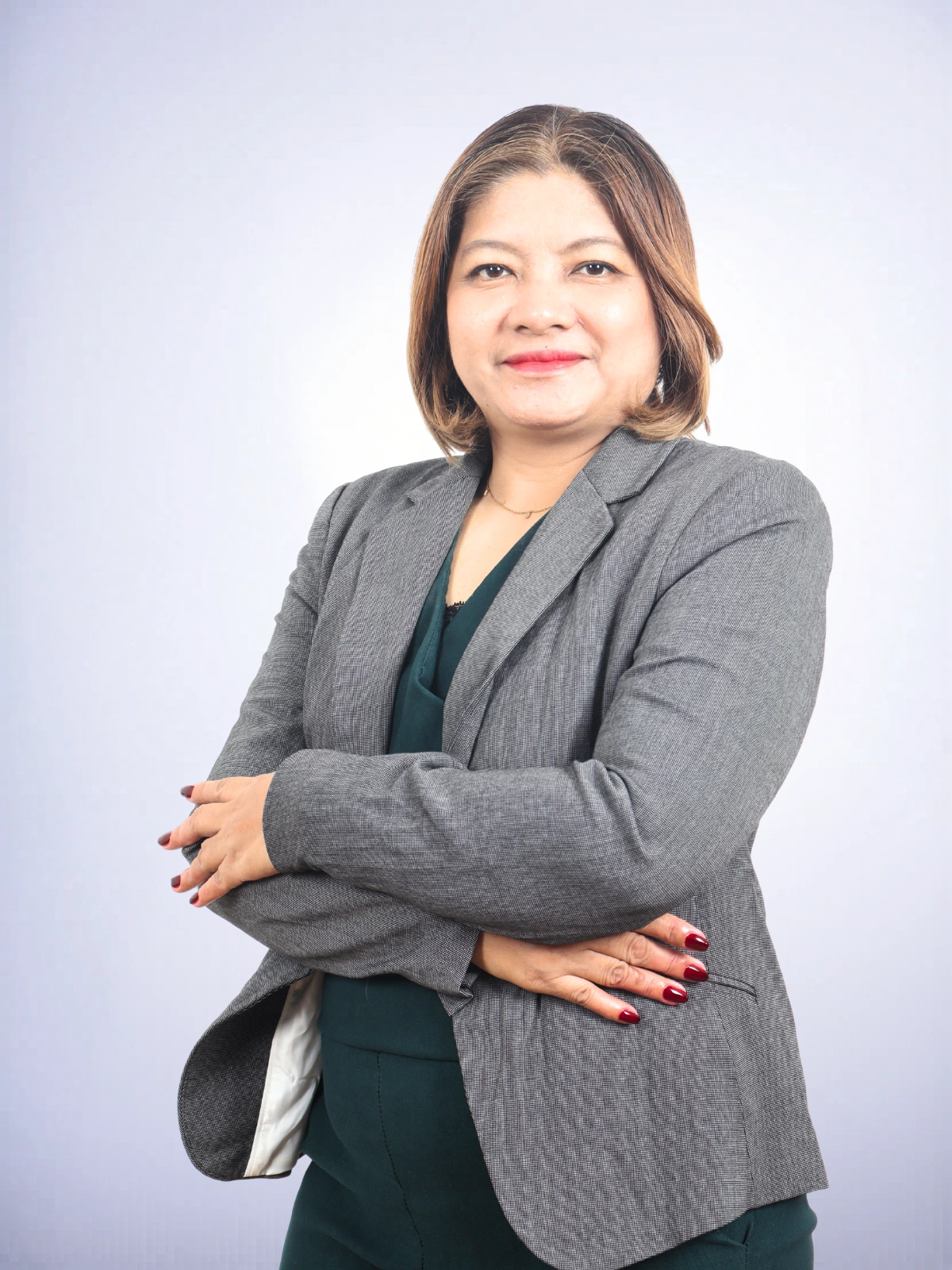 RISELLE LOMAT